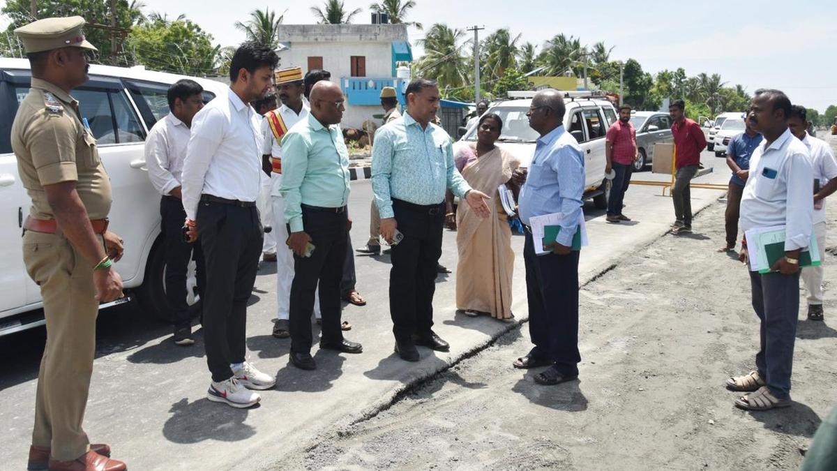 Monitoring Officer reviews works in Villupuram